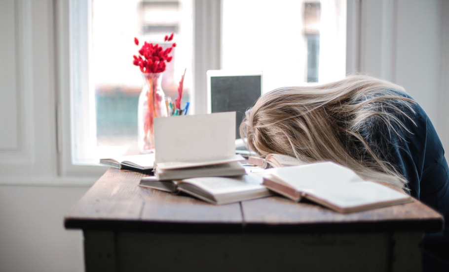 How to Beat Afternoon Fatigue (Say Goodbye to Your Mid-Day Slump)